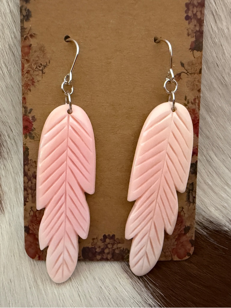 Queen Pink Conch Hand Carved Navajo Style Dangle Feather Earrings Sterling 59$